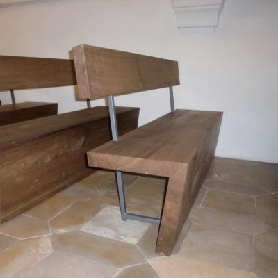 Kirchenbaenkeeichemassivgeraeuchert 1